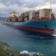 SCILLA Portacontainer si incaglia tra gli scogli