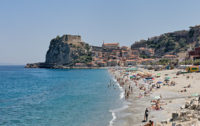 Maxi blitz sul lungomare di Scilla: sequestrati pub, ristoranti e pizzerie abusive